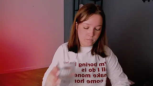 Snapshot of JaneByrd chatting on November 2, 2025, 2:33 pm JaneByrd online show from November 2, 2025, 2:33 pm