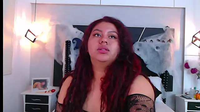 CloeStron online show from October 20, 2025, 3:12 pm