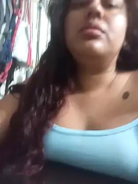 CloeStron online show from November 3, 2025, 3:12 am