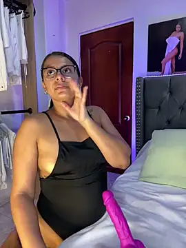 ema zoe online show from February 10, 2026, 12:09 am