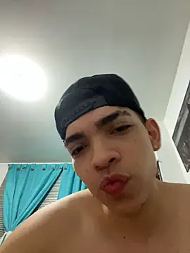 Eryonbradley online show from October 27, 2025, 11:49 pm