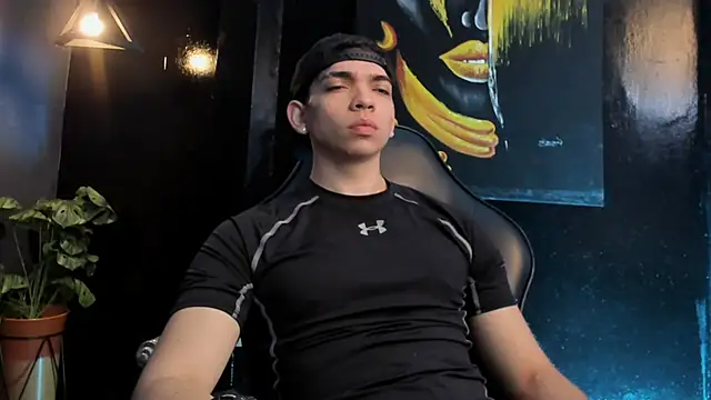 Eryonbradley online show from November 18, 2025, 11:35 am