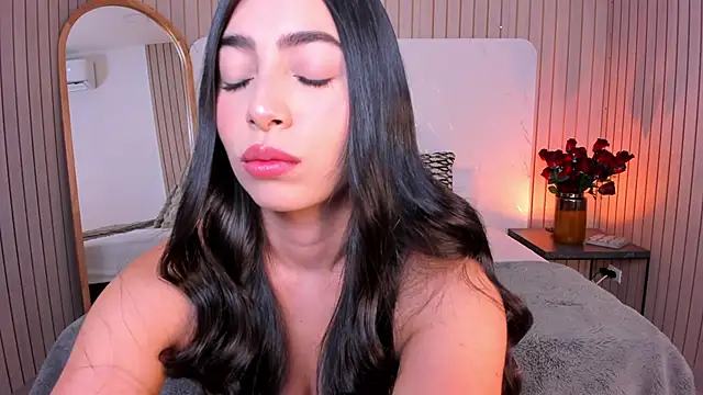 EmelyParker online show from December 2, 2025, 12:55 am