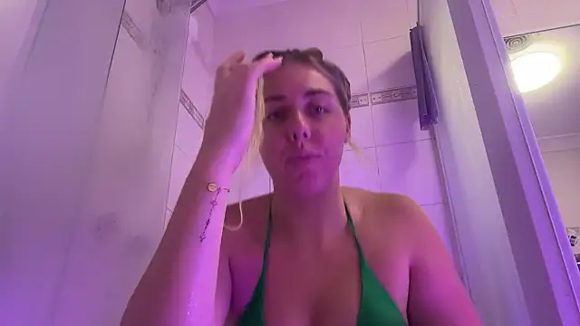 louiseberkeley online show from January 7, 2026, 11:26 am