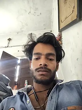 Snapshot of yashuuuu021 chatting on February 16, 2026, 11:31 am yashuuuu021 online show from February 16, 2026, 11:31 am