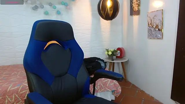 Snapshot of karlarousex chatting on December 2, 2025, 2:12 am karlarousex online show from December 2, 2025, 2:12 am