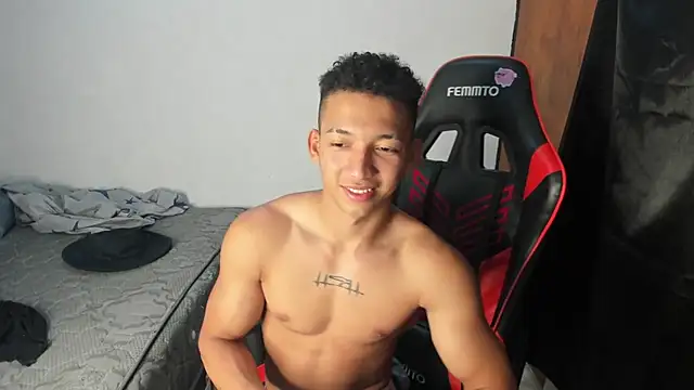 Snapshot of JuanchiT66 chatting on February 21, 2026, 2:02 am JuanchiT66 online show from February 21, 2026, 2:02 am