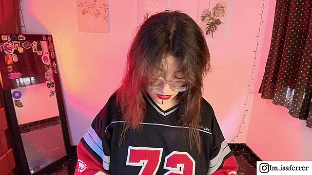 Snapshot of isaferrer06 chatting on December 21, 2025, 12:29 pm isaferrer06 online show from December 21, 2025, 12:29 pm