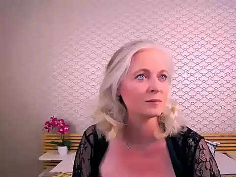 Anais Janson online show from June 26, 2026, 8:14 pm