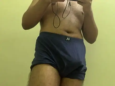 Snapshot of SOUTHKL chatting on February 3, 2026, 6:13 pm SOUTHKL online show from February 3, 2026, 6:13 pm