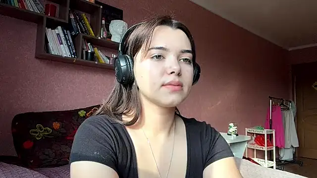 PUP PUP Sea online show from October 11, 2025, 7:09 am