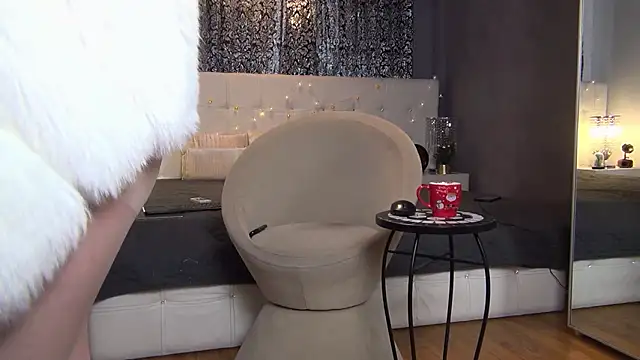 LadyValeriaXO online show from January 8, 2026, 12:22 pm