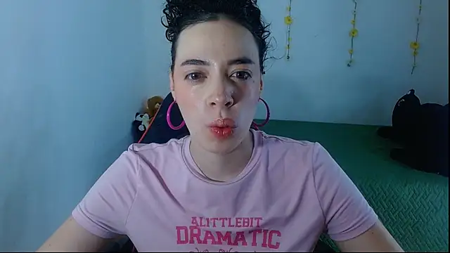 sajecrismaa online show from July 1, 2026, 8:42 pm