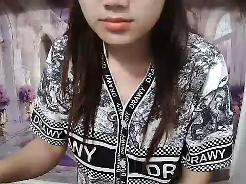 Linda-24 online show from January 6, 2026, 10:47 pm