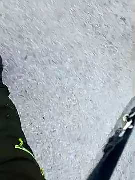 Axelitoc online show from April 24, 2026, 4:58 am