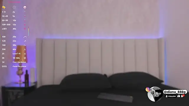 Mia-Medina online show from September 17, 2025, 11:34 am