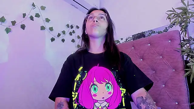 JulianaCarter online show from April 30, 2026, 7:43 pm