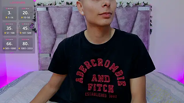 lana and liam  online show from October 25, 2025, 10:36 am