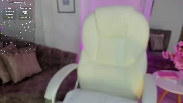 Melina Rouge online show from November 21, 2025, 6:40 pm