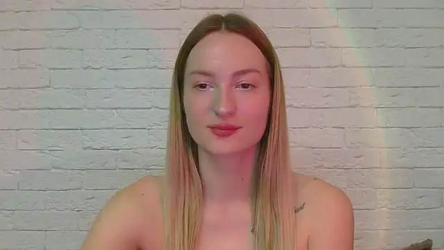 Snapshot of Alice_Sweet_01 chatting on November 13, 2025, 9:08 pm Alice Sweet 01 online show from November 13, 2025, 9:08 pm