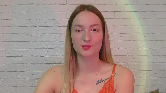 Snapshot of Alice_Sweet_01 chatting on November 15, 2025, 4:44 pm Alice Sweet 01 online show from November 15, 2025, 4:44 pm