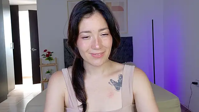 Eliih 01 online show from October 1, 2025, 2:43 pm