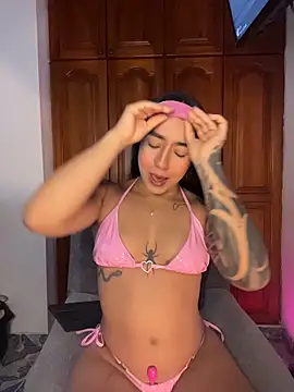 Snapshot of KaditaNavarro chatting on February 15, 2026, 3:33 pm KaditaNavarro online show from February 15, 2026, 3:33 pm