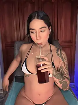 Snapshot of KaditaNavarro chatting on February 23, 2026, 11:05 pm KaditaNavarro online show from February 23, 2026, 11:05 pm