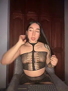 KaditaNavarro online show from September 8, 2025, 10:53 pm