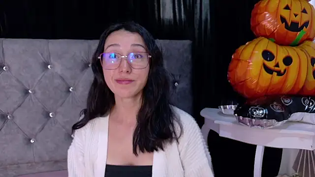 Snapshot of Ginevra_esposito chatting on October 30, 2025, 12:58 pm Ginevra esposito online show from October 30, 2025, 12:58 pm