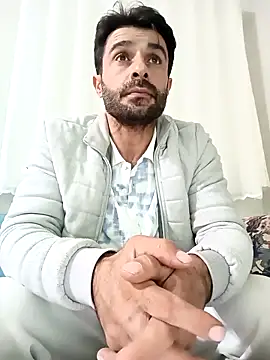 alex10alexx online show from October 19, 2025, 3:15 pm