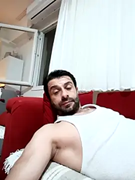 alex10alexx online show from April 16, 2026, 9:39 pm