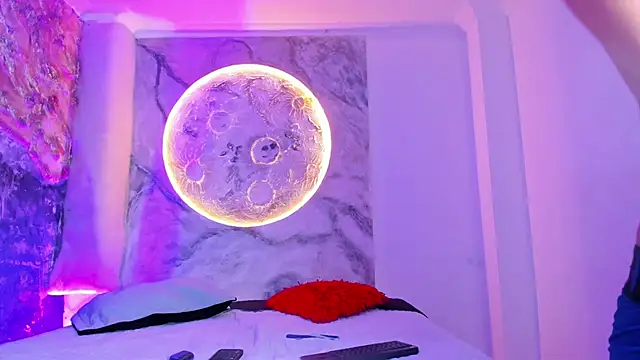 Snapshot of ThiagoCollin chatting on October 17, 2025, 9:27 pm ThiagoCollin online show from October 17, 2025, 9:27 pm