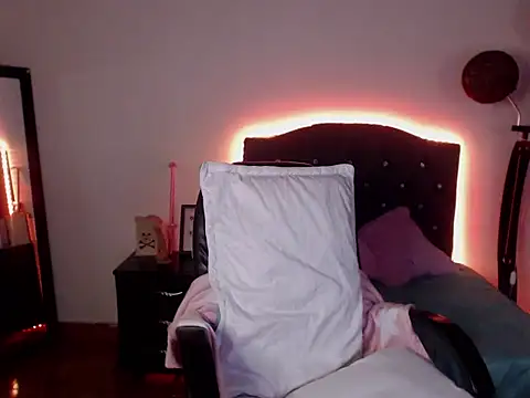  lia baby online show from September 23, 2025, 1:51 pm