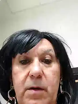 Emily de Carla online show from July 10, 2026, 6:46 am