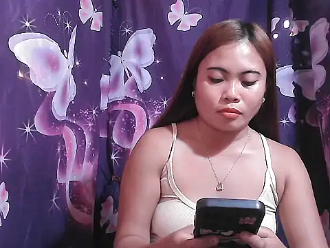 Hot Samantha4u online show from April 13, 2026, 10:58 pm