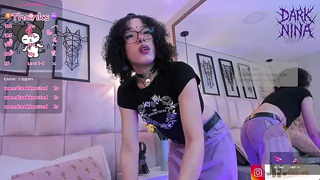 Dark nina  online show from September 10, 2025, 3:27 am