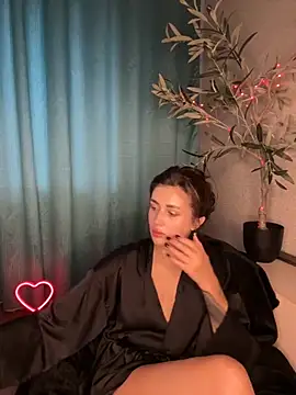 vexlana online show from October 9, 2025, 11:00 am