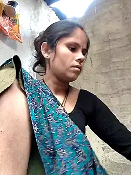 Snapshot of Hot-ilaiy chatting on November 12, 2025, 2:59 am Hot-ilaiy online show from November 12, 2025, 2:59 am