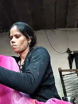 Snapshot of Hot-ilaiy chatting on November 29, 2025, 2:23 am Hot-ilaiy online show from November 29, 2025, 2:23 am