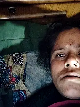 Snapshot of Hot-ilaiy chatting on November 18, 2025, 10:02 pm Hot-ilaiy online show from November 18, 2025, 10:02 pm