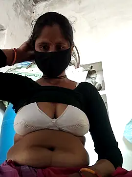 Snapshot of Hot-ilaiy chatting on November 26, 2025, 8:58 am Hot-ilaiy online show from November 26, 2025, 8:58 am