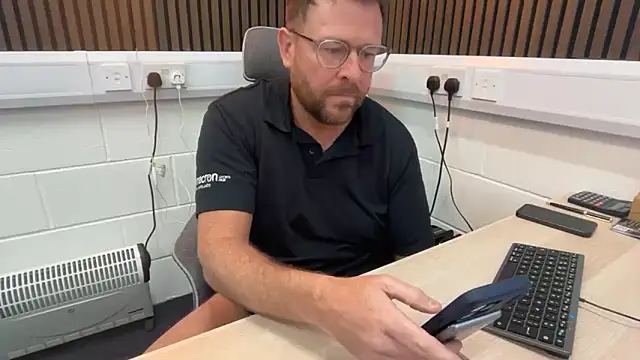 bilf1978 online show from March 23, 2026, 9:31 am