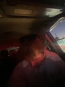 XanderOzzz online show from November 22, 2025, 11:03 pm