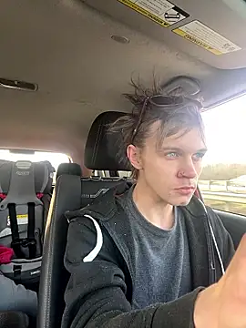 XanderOzzz online show from January 9, 2026, 9:33 pm