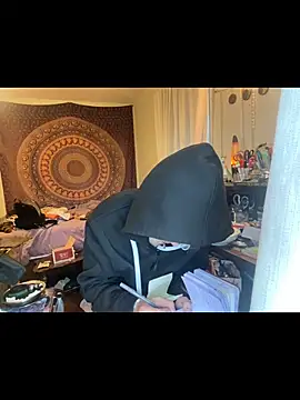 XanderOzzz online show from November 26, 2025, 1:22 pm