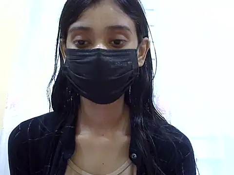 smallcuute online show from November 20, 2025, 12:55 am