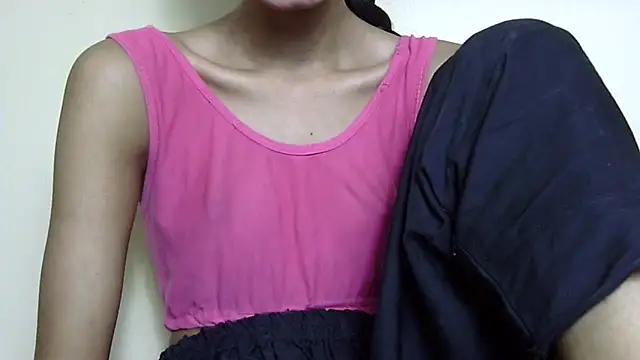 smallcuute online show from February 12, 2026, 11:54 am