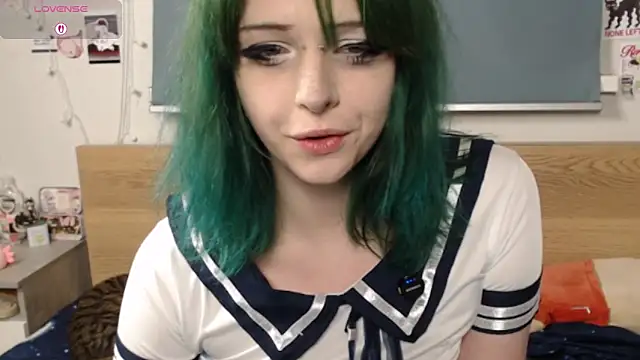 Snapshot of triplebakaaa chatting on October 19, 2025, 9:50 pm triplebakaaa online show from October 19, 2025, 9:50 pm