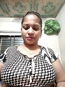 Snapshot of Payel_50 chatting on July 14, 2026, 4:24 pm Payel 50 online show from July 14, 2026, 4:24 pm